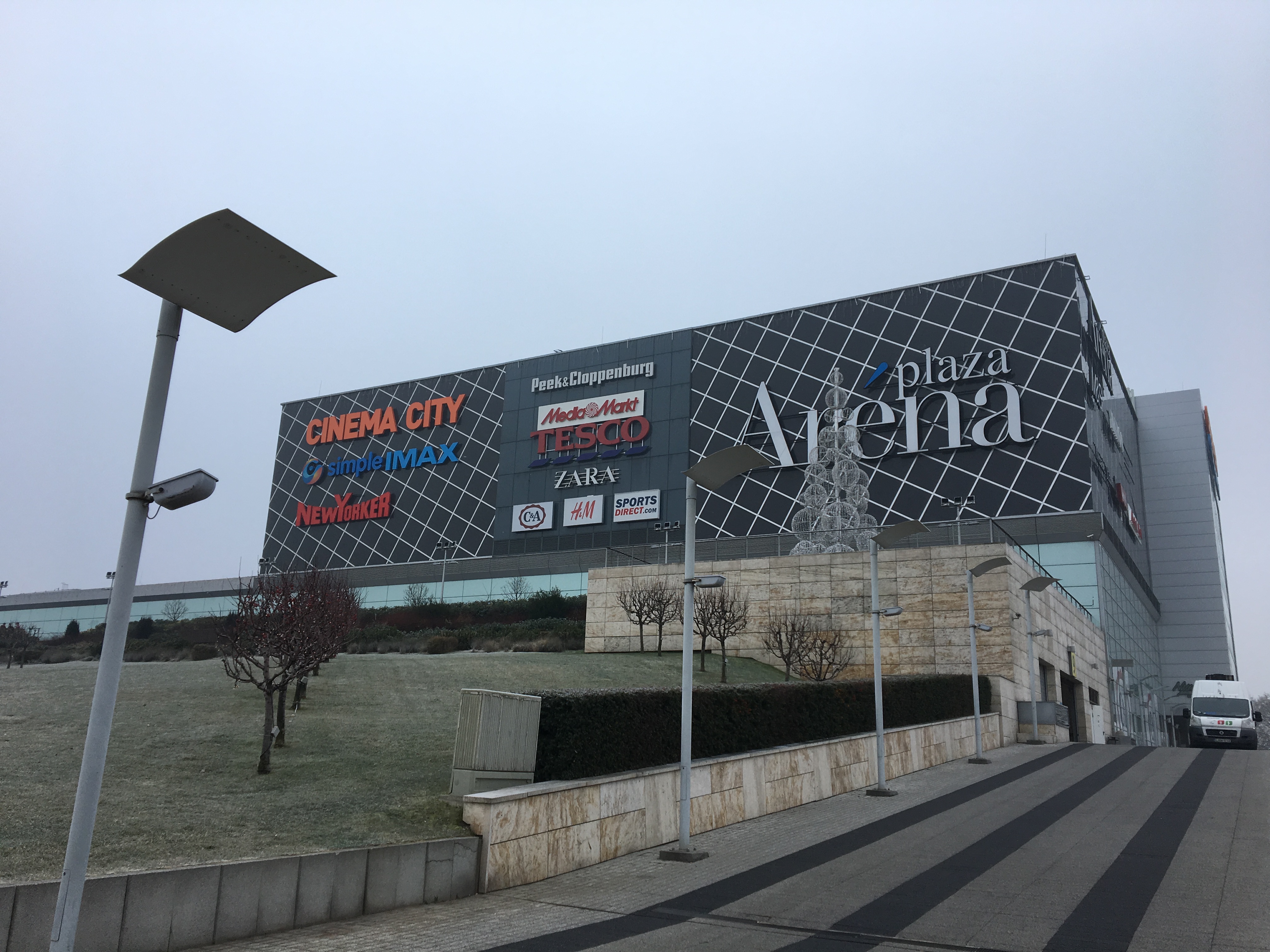 Arena Plaza indkøbscenter